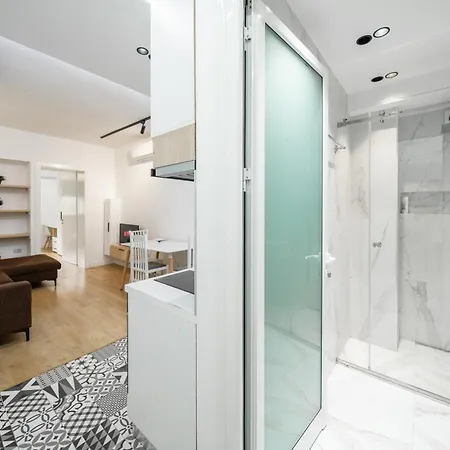 Comfy Modern Urban - Apartment