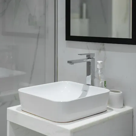 Apartment Comfy Modern Urban - Tirana