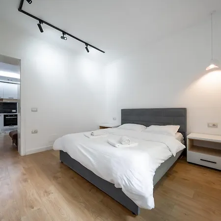 Comfy Modern Urban - Apartment