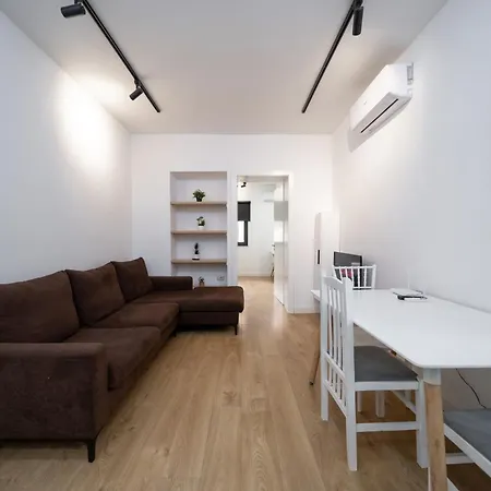 Apartment Comfy Modern Urban - Tirana